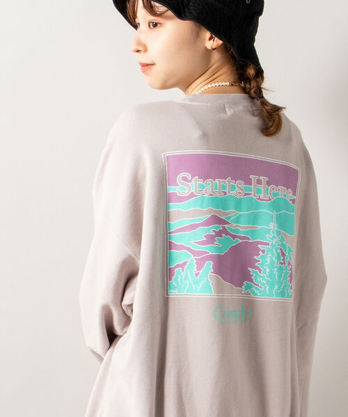 GLOSTER（グロスター）の「【GLOSTER/グロスター】アウトドアプリントスウェット 前面/バックプリント（スウェット・メンズ・ライトグレー/オリーブ/ブルー・MEDIUM/LARGE）」の11枚目の写真