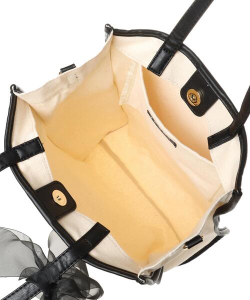 INGNI（イング）の「スクエアロゴキャンバストートバッグ（トートバッグ・レディース・ホワイト系その他6/ブラック系その他2・ONE SIZE）」の7枚目の写真