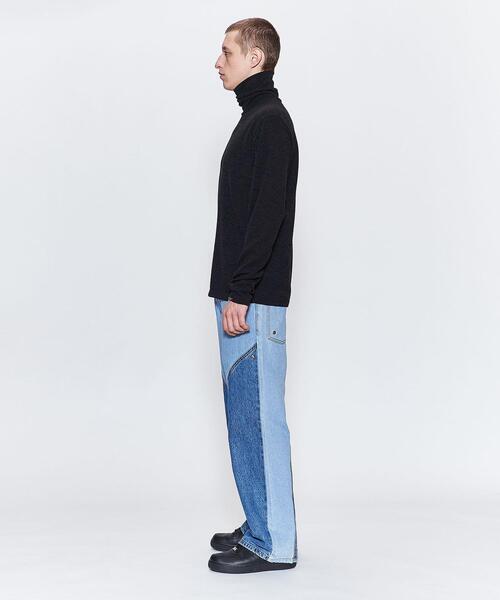 AndersonBell( アンダースンベル)の「<Andersson Bell> PANEL WIDE DNM PT/デニムパンツ(デニムパンツ・メンズ・ライトブルー/ダークグレー・S/M)」の4枚目の写真