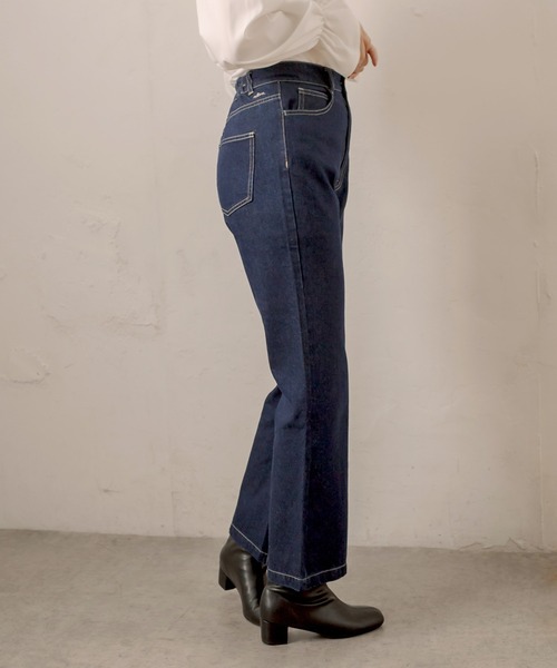 OLIVE des OLIVE(オリーブデオリーブ)の「Olive basic フレアパンツ(デニムパンツ・レディース・ワンウォッシュ/ブラック・FREE)」の7枚目の写真