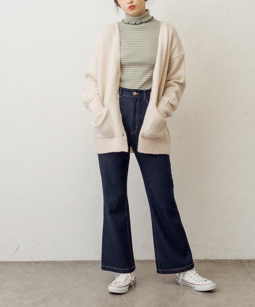 OLIVE des OLIVE(オリーブデオリーブ)の「Olive basic フレアパンツ(デニムパンツ・レディース・ワンウォッシュ/ブラック・FREE)」の22枚目の写真