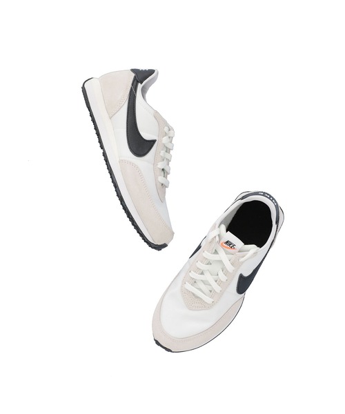 NIKE(ナイキ)の「NIKE/ナイキ ワッフル トレーナー 2 PS(スニーカー・キッズ・ホワイト/ブラック・19/18/17/20)」の6枚目の写真