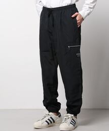 正品★adidas アディダスオリジナルRYVカーゴパンツ adidas（アディダス）の「R.Y.V. ウーブンカーゴパンツ