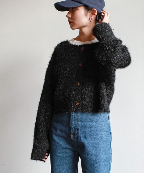 feepur（フェピュール）の「《ウォッシャブル》ネコヤーンケーブル2wayニットカーディガン（カーディガン/ボレロ・レディース・オフホワイト/ブラック/ブラウン/オリーブ/ブルー/オレンジ・MEDIUM）」の2枚目の写真