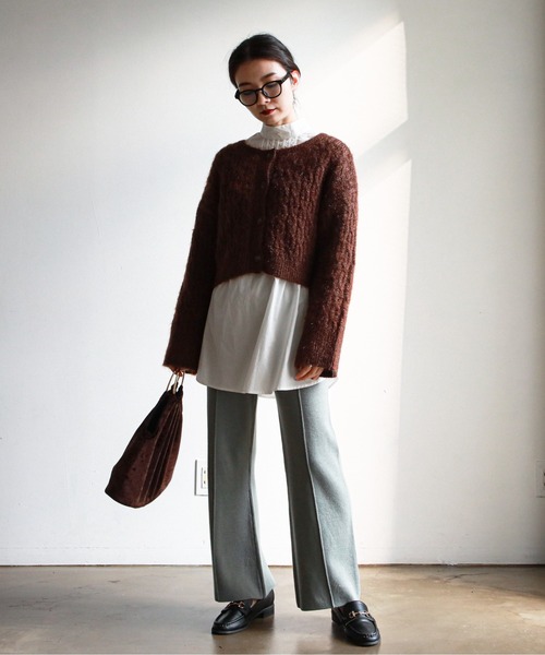 feepur（フェピュール）の「《ウォッシャブル》ネコヤーンケーブル2wayニットカーディガン（カーディガン/ボレロ・レディース・オフホワイト/ブラック/ブラウン/オリーブ/ブルー/オレンジ・MEDIUM）」の21枚目の写真