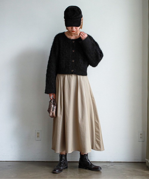 feepur（フェピュール）の「《ウォッシャブル》ネコヤーンケーブル2wayニットカーディガン（カーディガン/ボレロ・レディース・オフホワイト/ブラック/ブラウン/オリーブ/ブルー/オレンジ・MEDIUM）」の17枚目の写真