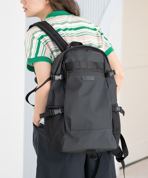 niko and（ニコアンド）の「オリジナルベルトデイパック 16L