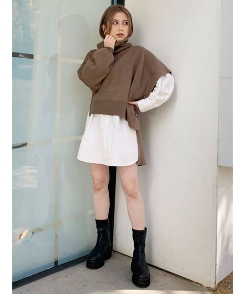 MURUA（ムルーア）の「オフタートルレイヤードシャツワンピース（ワンピース・レディース・アイボリー/ブラック/ライトブルー/モカ・1/2）」の9枚目の写真