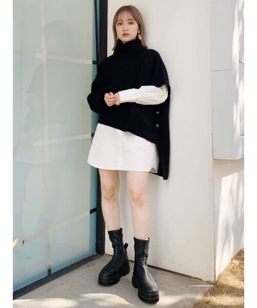 MURUA（ムルーア）の「オフタートルレイヤードシャツワンピース（ワンピース・レディース・アイボリー/ブラック/ライトブルー/モカ・1/2）」の11枚目の写真