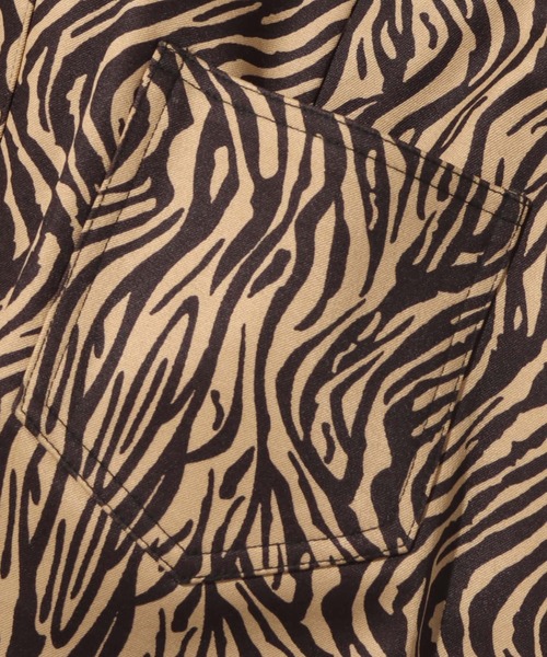 atmos pink（アトモスピンク）の「atmos pink ゼブラ柄台形ミニスカート（スカート・レディース・ホワイト/ブラウン/ブルー・S/M）」の12枚目の写真