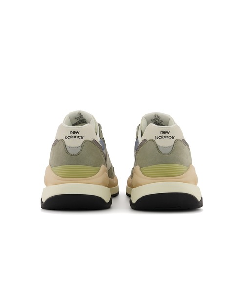 NEW BALANCE(ニューバランス)の「M5740(スニーカー・メンズ・グレー系その他・22.5cm/23.5cm/24.5cm/25.5cm/26.5cm/27.5cm/28.5cm/30.0cm/23.0cm/24.0cm/25.0cm/26.0cm/27.0cm/28.0cm/29.0cm)」の6枚目の写真