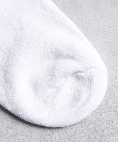 And A（アンドエー）の「GRAMICCI グラミチ / MIU EMB SOCKS ワンポイント刺繍リブソックス（3足セット） / SX-M22（ソックス/靴下・メンズ・グレー/ホワイト・FREE）」の3枚目の写真