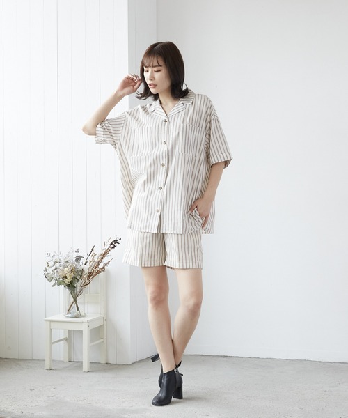 Mayree（メイリー）の「【Mayree】ストライプタックショートパンツ　セットアップ可（スラックス・レディース・アイボリー/ライトカーキ・FREE）」の4枚目の写真