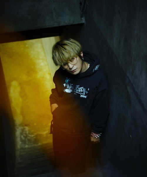 9090（ナインティナインティ）の「9090×badmood