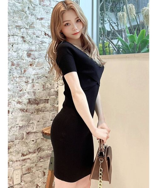 RESEXXY(リゼクシー)の「フロントクロスオフショルニットワンピース(ワンピース・レディース・ブラック/ベージュ/ピンク/ブルー・SMALL/MEDIUM)」の12枚目の写真