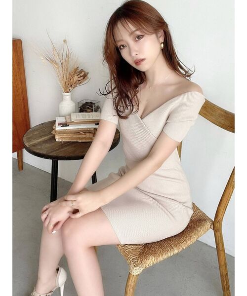 RESEXXY(リゼクシー)の「フロントクロスオフショルニットワンピース(ワンピース・レディース・ブラック/ベージュ/ピンク/ブルー・SMALL/MEDIUM)」の13枚目の写真