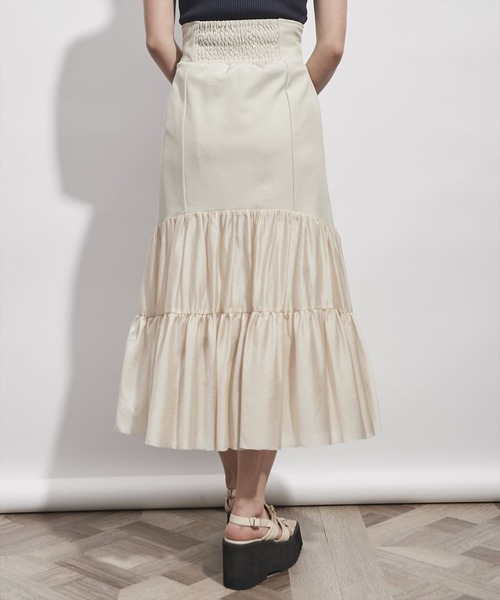 REDYAZEL（レディアゼル）の「コルセットティアードプリーツスカート（スカート・レディース・ベージュ/ネイビー・SMALL/MEDIUM/X-SMALL）」の4枚目の写真
