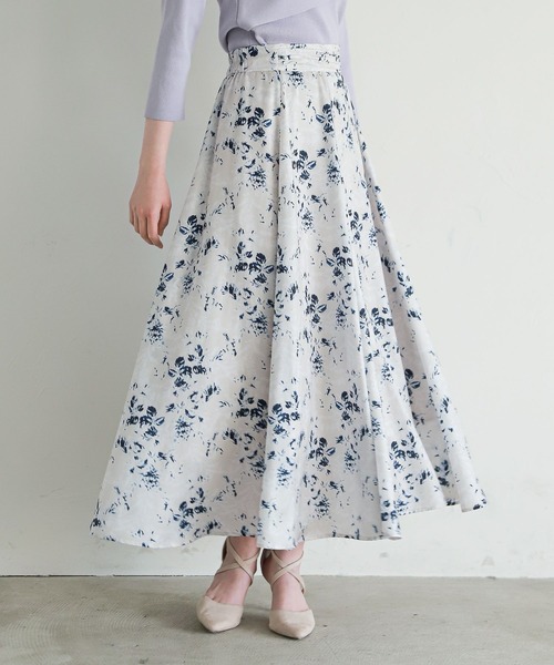 Andemiu（アンデミュウ）の「スカッターフラワースカート273192（スカート・レディース・パープル/ブラウン/グレー・FREE）」の3枚目の写真