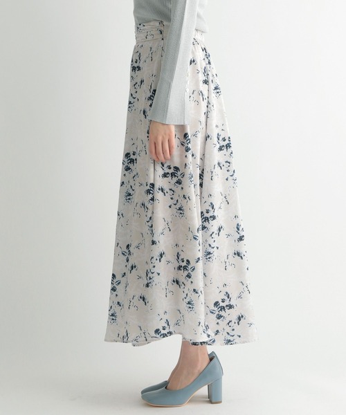 Andemiu（アンデミュウ）の「スカッターフラワースカート273192（スカート・レディース・パープル/ブラウン/グレー・FREE）」の16枚目の写真