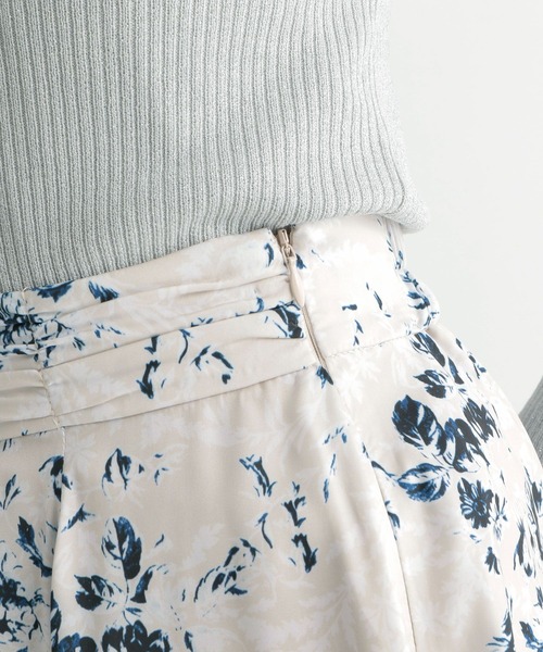 Andemiu（アンデミュウ）の「スカッターフラワースカート273192（スカート・レディース・パープル/ブラウン/グレー・FREE）」の20枚目の写真