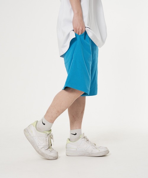 Champion（チャンピオン）の「【CHAMPION/チャンピオン】アーチロゴラバープリントショーツ　メッシュ素材（その他パンツ・メンズ・ブラック/オレンジ/ライトブルー/ホワイト・X-LARGE/MEDIUM/LARGE）」の20枚目の写真