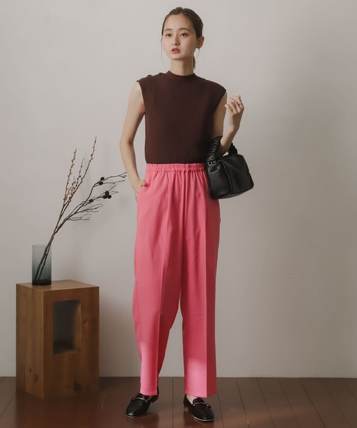 SENSE OF PLACE by URBAN RESEARCH（センスオブプレイスバイアーバンリサーチ）の「リブハイネックノースリーブセーター（ニット/セーター・レディース・ブラック/オフホワイト/ピンク/グリーン/ライトベージュ/ブラウン・ONE）」の7枚目の写真