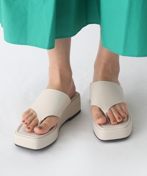 OPAQUE.CLIP（オペークドットクリップ）の「◆プラットフォームトングサンダル（サンダル・レディース・ブラック/オフホワイト・02/03）」の8枚目の写真