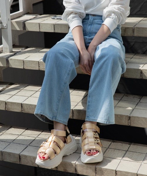 WEGO（ウィゴー）の「WEGO/厚底ベルトスポーツサンダル（サンダル・レディース・ホワイト/ブラック/ベージュ・MEDIUM/LARGE）」の10枚目の写真