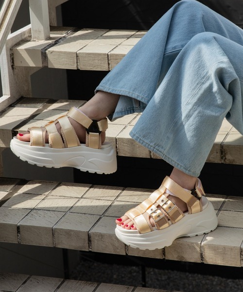 WEGO（ウィゴー）の「WEGO/厚底ベルトスポーツサンダル（サンダル・レディース・ホワイト/ブラック/ベージュ・MEDIUM/LARGE）」の11枚目の写真