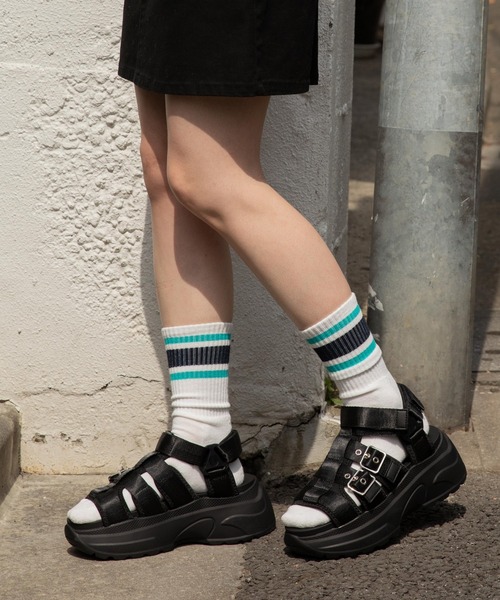 WEGO（ウィゴー）の「WEGO/厚底ベルトスポーツサンダル（サンダル・レディース・ホワイト/ブラック/ベージュ・MEDIUM/LARGE）」の7枚目の写真