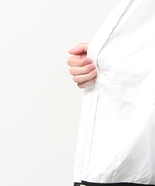 CHROME（クローム）の「WIND COBRA 2.0 PACKABLE / ウィンド コブラ 2.0 パッカブル（ナイロンジャケット・メンズ・ホワイト・S/M/XL/L）」の11枚目の写真