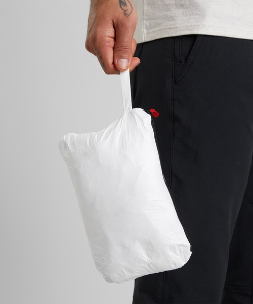 CHROME（クローム）の「WIND COBRA 2.0 PACKABLE / ウィンド コブラ 2.0 パッカブル（ナイロンジャケット・メンズ・ホワイト・S/M/XL/L）」の5枚目の写真