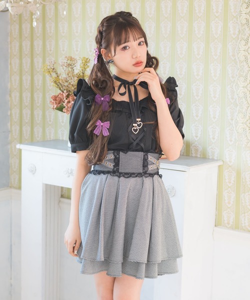 ROJITA（ロジータ）の「クロスベルト2段フレアスカート（スカート・レディース・グレー/ブラック/ピンク・FREE）」の17枚目の写真