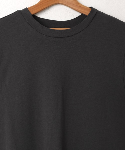 andme(アンドミー)の「オーバーサイズロング丈ノースリーブトップス(Tシャツ/カットソー・レディース・チャコールグレー/ブラック/オフホワイト/グリーン/テラコッタ/ワインレッド/ライム・M)」の19枚目の写真