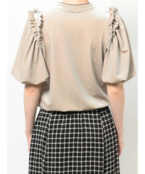 dazzlin（ダズリン）の「ベロアフリルショートトップス（Tシャツ/カットソー・レディース・ブラック/ベージュ/パープル/ブルー/グリーン・FREE）」の10枚目の写真