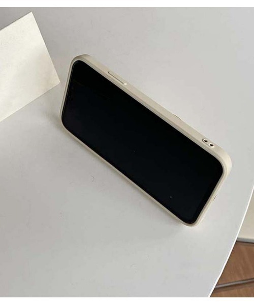 She's(シーズ)の「ウォータードロップ グリップ iPhoneケース シルバー ゴールド シリコン iPhone(スマホケース/カバー・レディース・ブラック/ベージュ・P/K/A/C/E/F/B/D/G/H/J/N/O/R/I/Q/U/V/W/T/X/Z/A3/Y/iPhone 16 Pro/iPhone 16)」の9枚目の写真