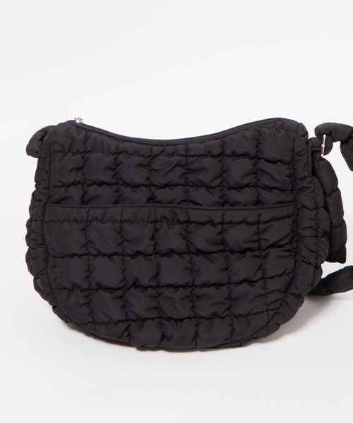 WEGO（ウィゴー）の「WEGO/キルティングBIGショルダーバッグ（ショルダーバッグ・レディース・ホワイト/ブラック・FREE）」の5枚目の写真