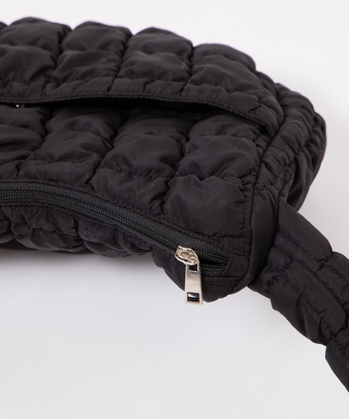 WEGO（ウィゴー）の「WEGO/キルティングBIGショルダーバッグ（ショルダーバッグ・レディース・ホワイト/ブラック・FREE）」の9枚目の写真