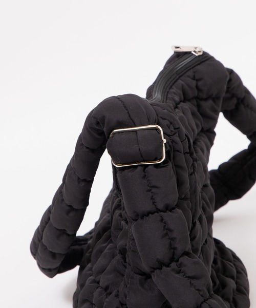 WEGO（ウィゴー）の「WEGO/キルティングBIGショルダーバッグ（ショルダーバッグ・レディース・ホワイト/ブラック・FREE）」の11枚目の写真