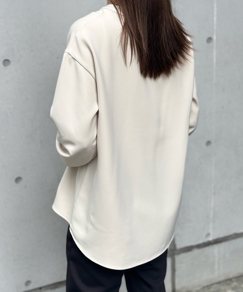 Emma Taylor（エマテイラー）の「イージーケアキーネックゴールド釦ロングスリーブブラウス（シャツ/ブラウス・レディース・ブラック/ベージュ/ネイビー/ライトベージュ/ブラック系その他/ベージュ系その他・FREE）」の15枚目の写真