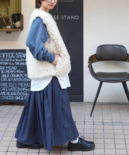 forksy.（フォルクシー）の「【forksy.】ボリュームフェイクファーベスト（ベスト・レディース・アイボリー/サンドベージュ/モカ・FREE）」の14枚目の写真