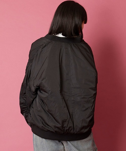 unrelaxing(アンリラクシング)の「オーバーサイズMA-1ブルゾン(MA-1・メンズ・ライトグレー/ブラック/カーキ/アイボリー・FREE)」の14枚目の写真