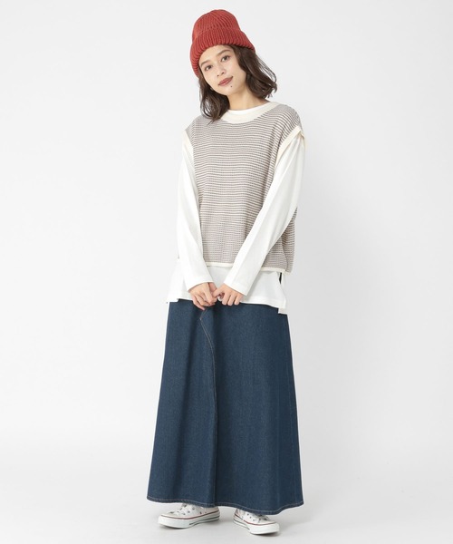 ニットベスト×スカート　おかよ 透かし編みニットベストコーデ / toshico. / ROPÉ PICNIC ｜J'aDoRe