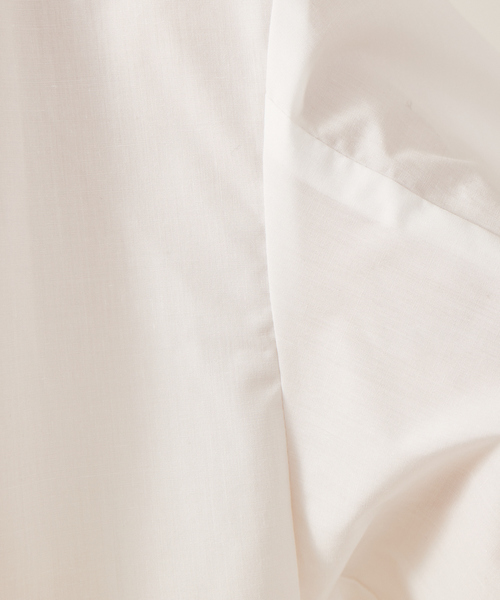 abahouse mavie(アバハウスマヴィ)の「袖ギャザースタンドカラーブラウス(シャツ/ブラウス・レディース・ホワイト/ブラック/ブラウン/マスタード・フリー)」の11枚目の写真