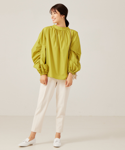 abahouse mavie(アバハウスマヴィ)の「袖ギャザースタンドカラーブラウス(シャツ/ブラウス・レディース・ホワイト/ブラック/ブラウン/マスタード・フリー)」の18枚目の写真