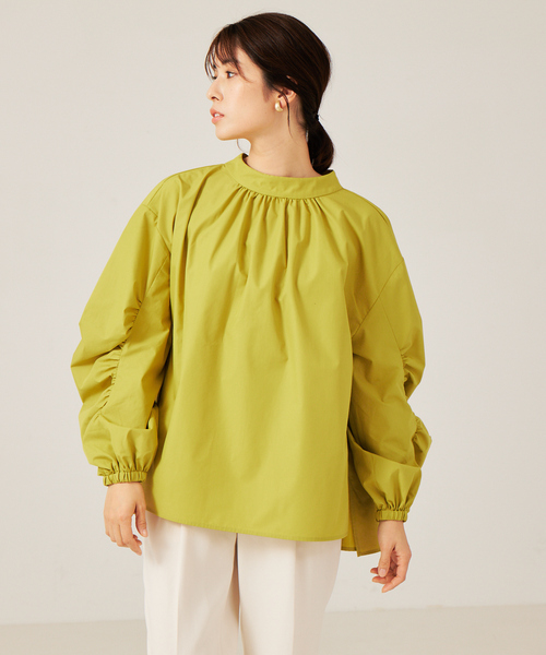 abahouse mavie(アバハウスマヴィ)の「袖ギャザースタンドカラーブラウス(シャツ/ブラウス・レディース・ホワイト/ブラック/ブラウン/マスタード・フリー)」の19枚目の写真