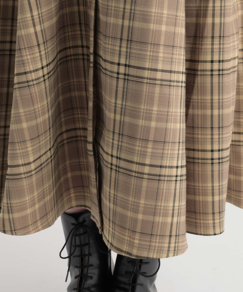 Andemiu(アンデミュウ)の「チェックVネックワンピース165334(ワンピース・レディース・ベージュ/ブルー・FREE)」の12枚目の写真