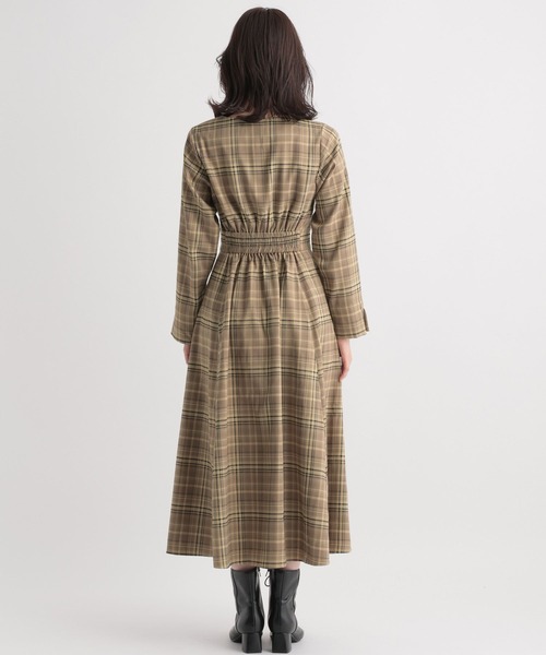 Andemiu(アンデミュウ)の「チェックVネックワンピース165334(ワンピース・レディース・ベージュ/ブルー・FREE)」の7枚目の写真