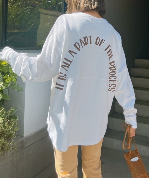 Vicente（ヴィセンテ）の「Back print long tee（Tシャツ/カットソー・レディース・ホワイト/ブラック/ブラウン・FREE）」の2枚目の写真