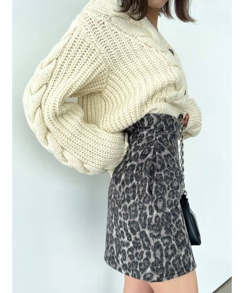 EMODA(エモダ)の「フィットラインハイウエストスカート(スカート・レディース・アイボリー/ブラック/その他・SMALL/MEDIUM)」の5枚目の写真